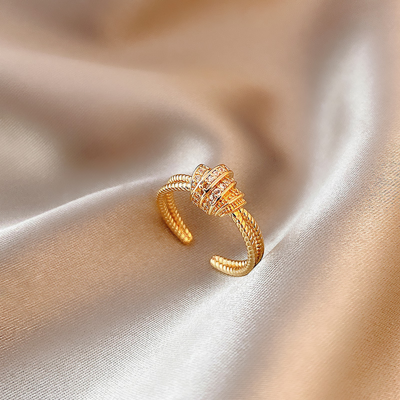 Fashion Female Ring Light Luxury Open Jewelry Ring J203 Gold